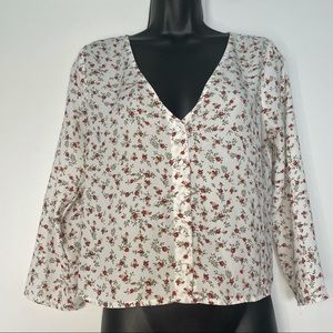 Forever 21 Floral button blouse. M